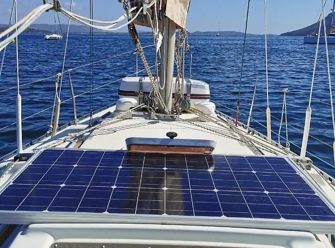 Stlocavoile 2, Seuls A Bord D Un Voilier Dans Le Golfe Úszó hotel