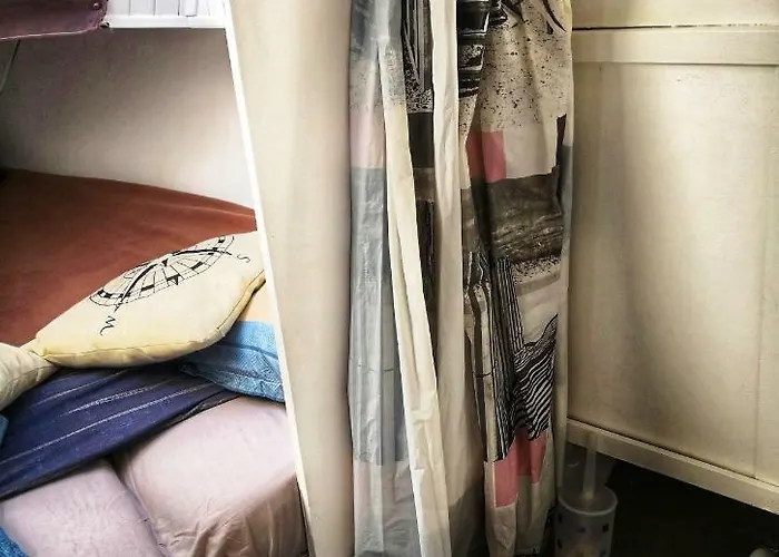 Stlocavoile 2, Seuls A Bord D Un Voilier Dans Le Golfe Úszó hotel *